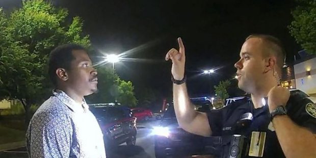 ABD'de siyah Amerikalıyı öldüren polis, cinayet dahil 11 ayrı suçtan yargılanacak