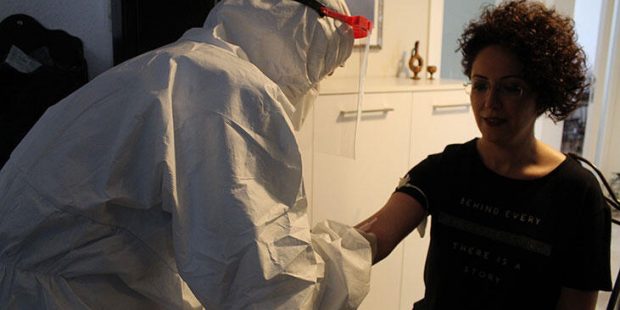 Adresler belirlendi! Kapı kapı gezip corona testi yapıyorlar