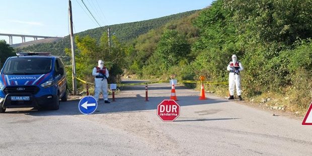 Asker uğurlamasına katılmanın sonu! 3 kişinin corona testi pozitif çıktı, sokak karantinada!
