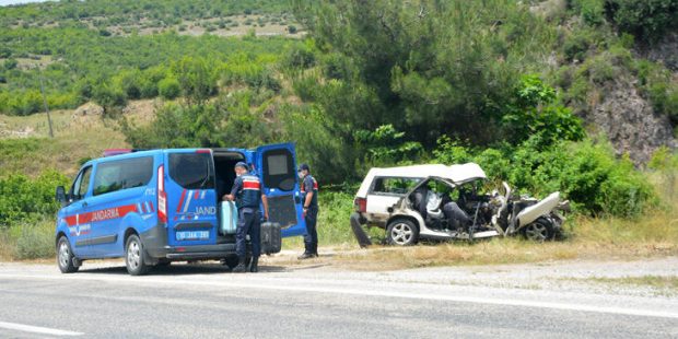 Balıkesir'de katliam gibi kaza! 6 kişi öldü