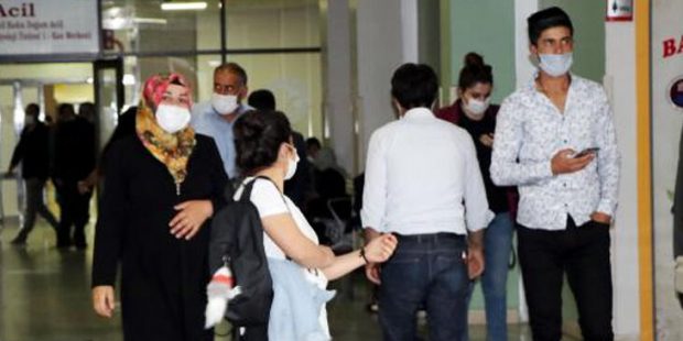 Başhekim İliklerden: Kurallara uyulmazsa Van'da 2'nci dalga yaşanabilir