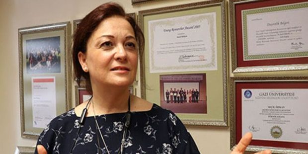 Bilim Kurulu Üyesi Özkan'dan endişe uyandıran vaka sayısı açıklaması