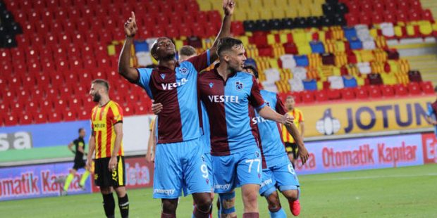 Büyük tepki: Hakemi de yendiler!