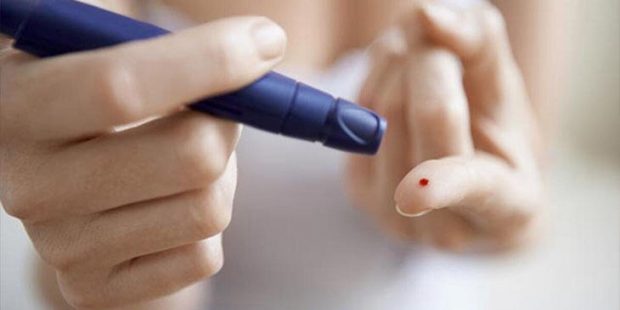 Diyabet hastalarında diş eti problemi 3 kat fazla görülüyor