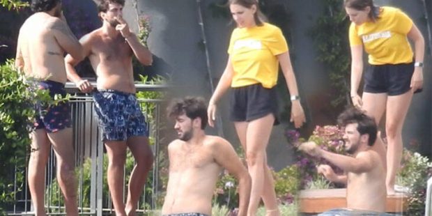 Eda Ece-Buğrahan Tuncer, Borum tatilinde!