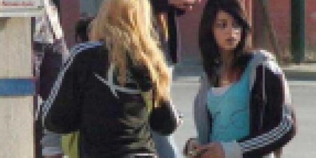 Elbiselerini yırtıp cinsel istismarda bulundular! Şok karar: Şehevi nitelik taşımıyor