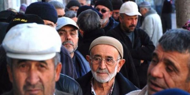 Emeklilere kötü haber! Temmuzda düşük zam alacaklar