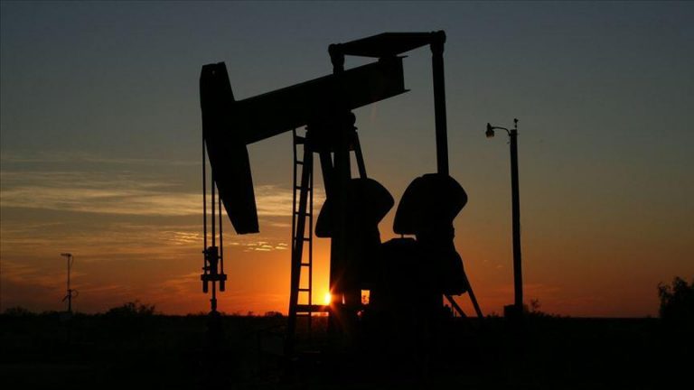 Küresel petrol arzı mayısta azaldı