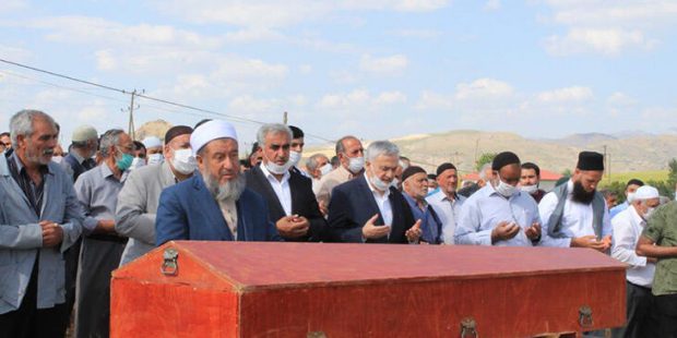 Malatya'daki tren kazasında ölen makinist Mahmut Kaya toprağa verildi