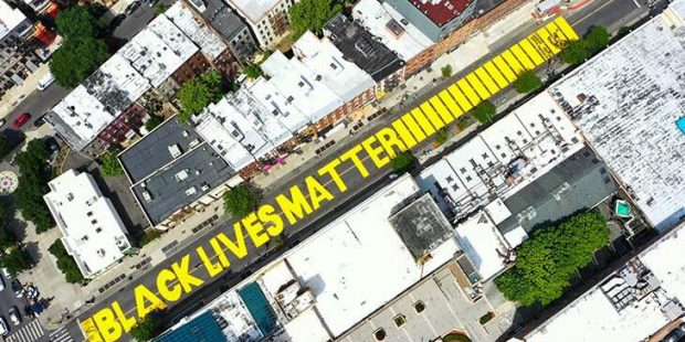 New York'ta dev Black Lives Matter yazısı