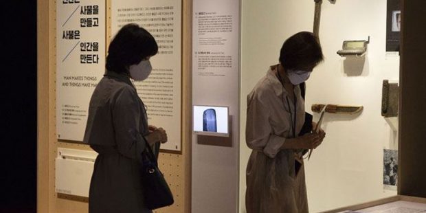 Pekin'de koronavirüs vakaları arttı: Okullar kapatıldı, uçuşlar iptal edildi