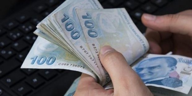 Sağlık çalışanının maaşı 400 lira eridi
