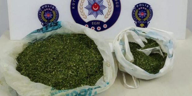 Simav'da uyuşturucuya 2 tutuklama
