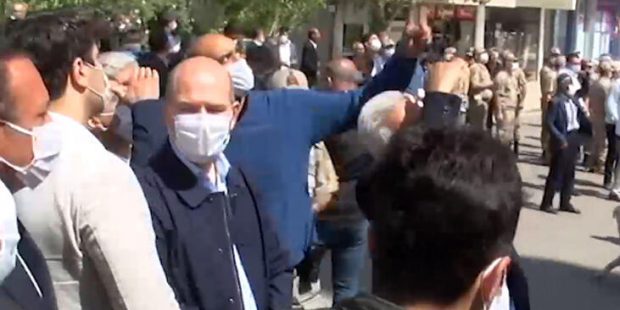 Son dakika: Bingöl'de incelemelerde bulunan Bakan Soylu depreme yakalandı