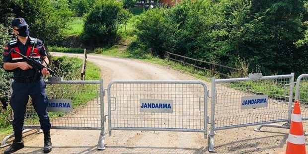 Son dakika... Dedesini ziyarete gitti, mahalle karantinaya alındı!
