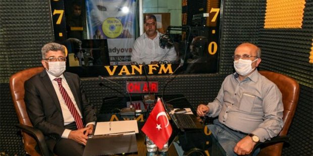 Van Valisi Bilmez; 'Corona Virüs artık Van sokaklarında'
