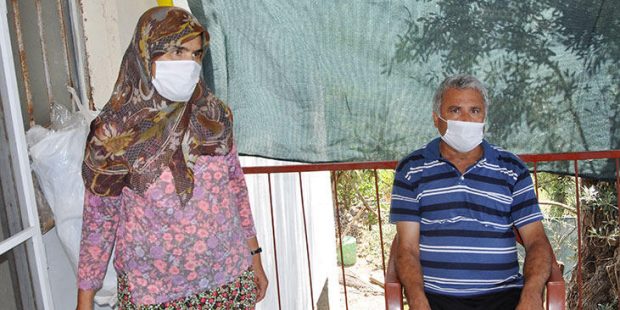 Antalyalı çiftçi keneyi kendi çıkardı, KKKA'ya yakalandı
