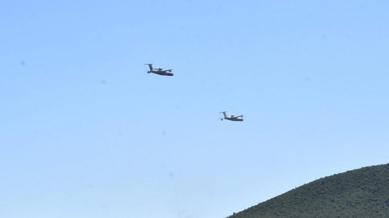 bakan-pakdemirli-yangin-ucagini-test-etti-7UakJsxx.jpg