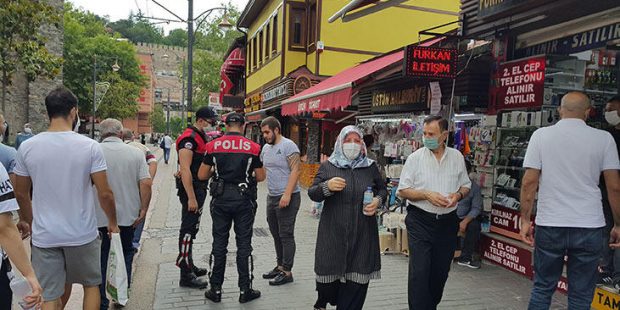 Bursa'daki vaka sayısı neden arttı? Canlı yayında anlattı!
