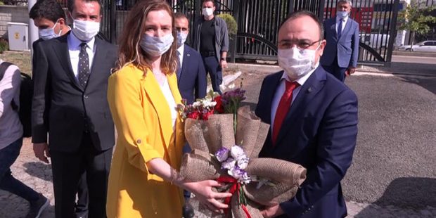 Elazığ'a atanan Vali Erkaya Yırık, görevine başladı