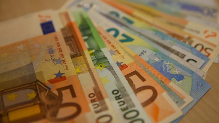 Euro Bölgesi'nde yıllık enflasyon yüzde 0,1'e indi