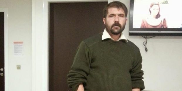Evinin önünde yaralı bulunan adam hastanede öldü!