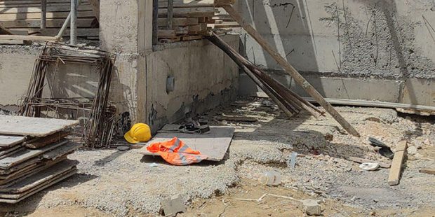 İnşaattan düşen usta ağır yaralandı