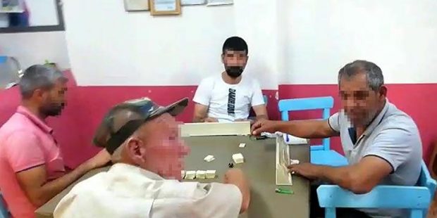 İş yerine şok baskın! Kumar oynayan 7 kişi yakalandı