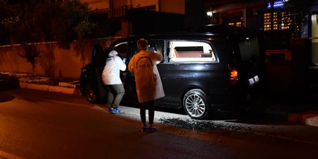 İzmir'de İHF Başkanı'nın aracına silahlı saldırı düzenlendi