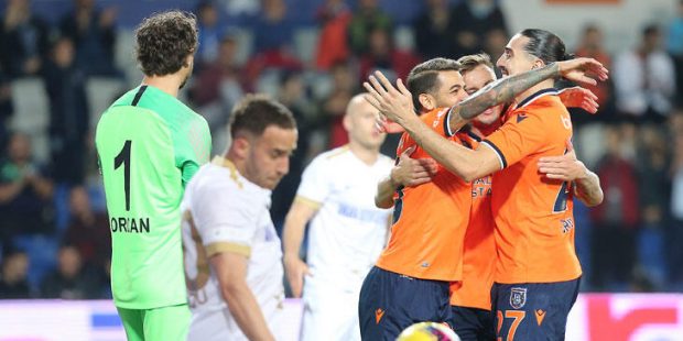 Medipol Başakşehir haftanın açılış maçında MKE Ankaragücü karşısında
