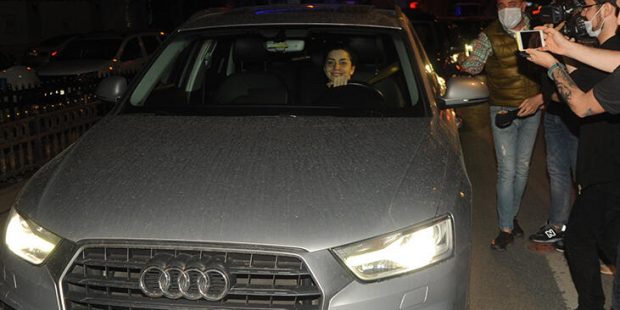 Merve Boluğur sorulara sessiz kaldı