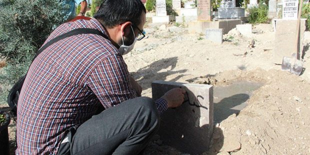 Öldürülen çoban kimsesizler mezarlığına defnedildi