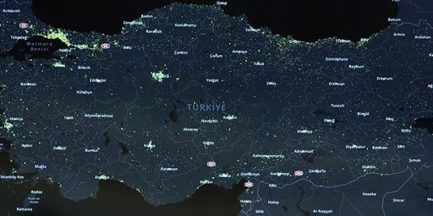 Son dakika! 3 ilde maske zorunluluğu başladı! 'Çene altına maske takanlara...