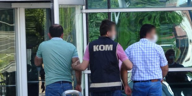 Tefecilik iddiasıyla 2 kişi adliyeye sevk edildi