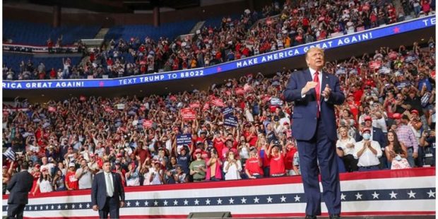 Trump'ın ilk mitingine katılım düşük