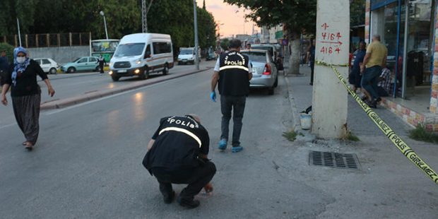 Yolda yürürken başından vuruldu! Ekipler şüpheliyi arıyor